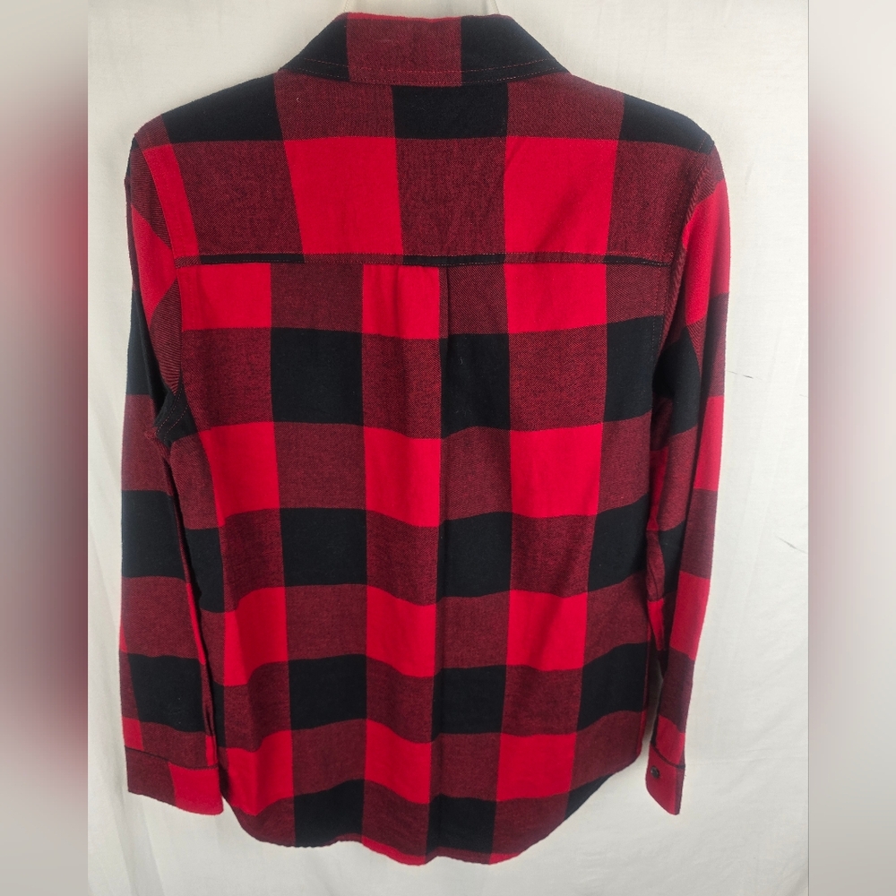Old Navy The Classic Shirt Red and Black Plaid Long Sleeve Shirt Sz M - Picture 5 of 7